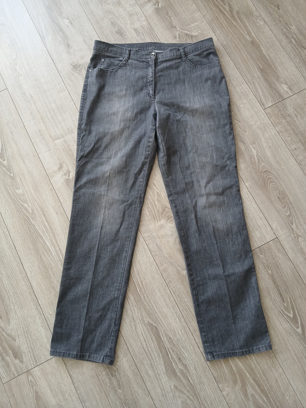 BRAX Mens Jeans 34x32 Graphite Gray Straight Leg Button Fly Stretch Denim
